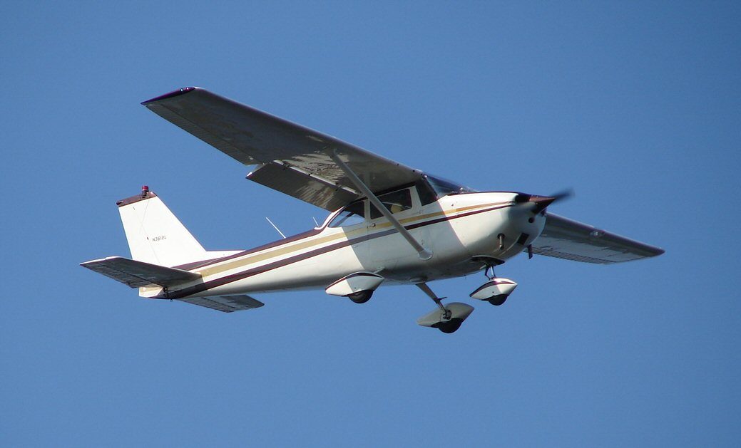 A Cessna 172 on final approach